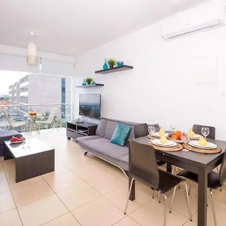 Laila - Coralli Beachfront *