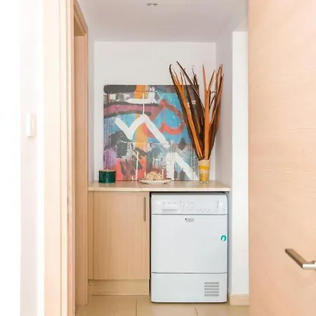 Laila - Coralli Beachfront Apartamento