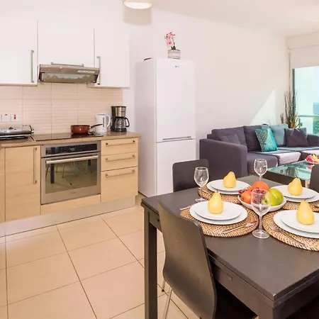 Laila - Coralli Beachfront