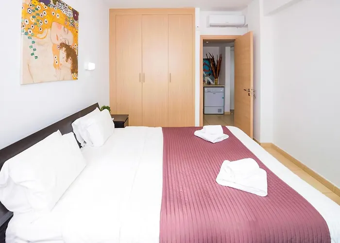 Laila - Coralli Beachfront Apartmán *