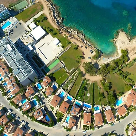 Laila - Coralli Beachfront *