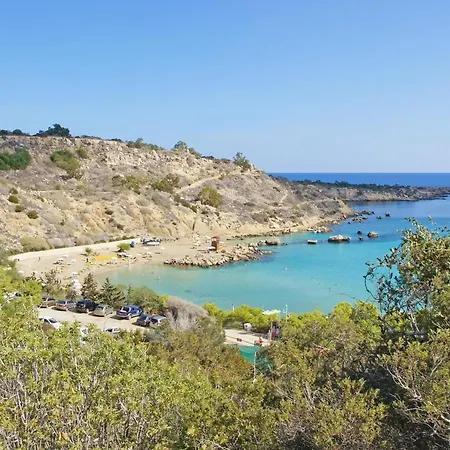 Laila - Coralli Beachfront Nyaraló *