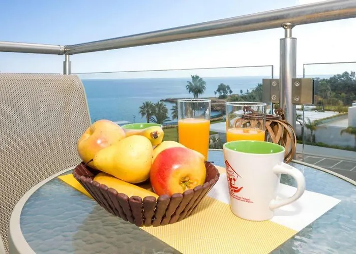 דירה Laila - Coralli Beachfront פרוטאראס